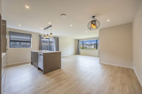 Photo of property in 9 Moemoea Avenue, Kumeu, 0810