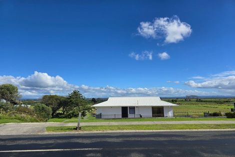 Photo of property in 150 Pukehina Parade, Pukehina, Te Puke, 3189