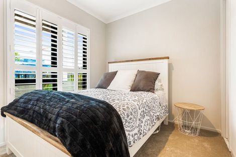 Photo of property in 15 Patrol Lane, Hobsonville, 0616