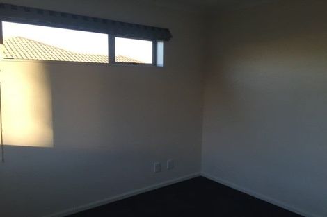 Photo of property in 9 Seresin Crescent, Flat Bush, Auckland, 2016