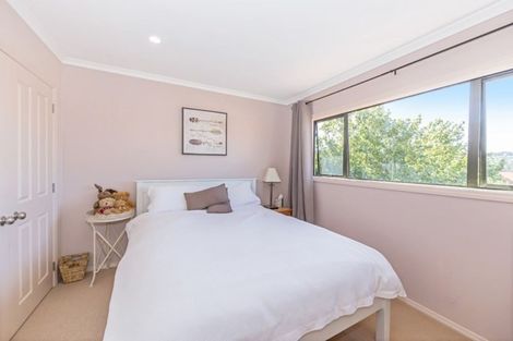 Photo of property in 46 Parkwood Crescent, Gulf Harbour, Whangaparaoa, 0930