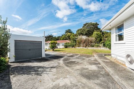 Photo of property in 18 Beazley Avenue, Paparangi, Wellington, 6037