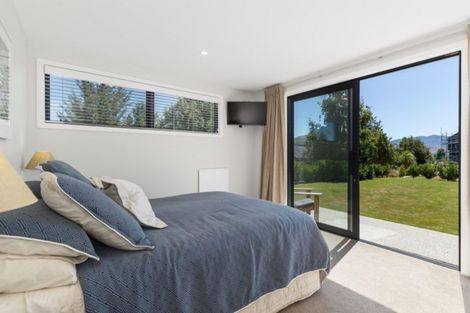 Photo of property in 40 Mcadam Drive, Jacks Point, Queenstown, 9371