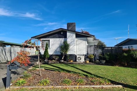 Photo of property in 27 Joanna Place, Deanwell, Hamilton, 3206