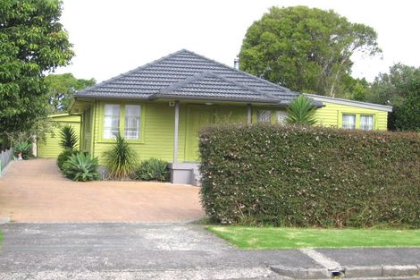 Photo of property in 18 Moor Avenue, Te Atatu Peninsula, Auckland, 0610