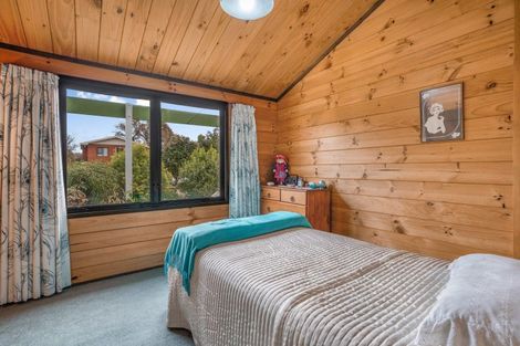 Photo of property in 19 Deller Drive, Carterton, 5713