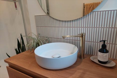 Photo of property in 9 Elgin Grove, Merrilands, New Plymouth, 4312