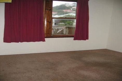 Photo of property in 16 Cruickshank Street, Kilbirnie, Wellington, 6022