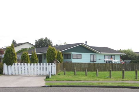 Photo of property in 14 Poutama Place, Tawhero, Whanganui, 4501