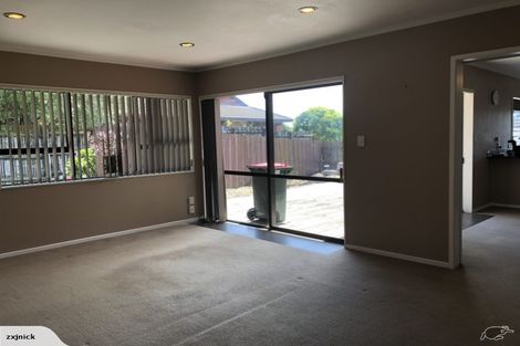 Photo of property in 1/32 Eastridge Court, Northpark, Auckland, 2013