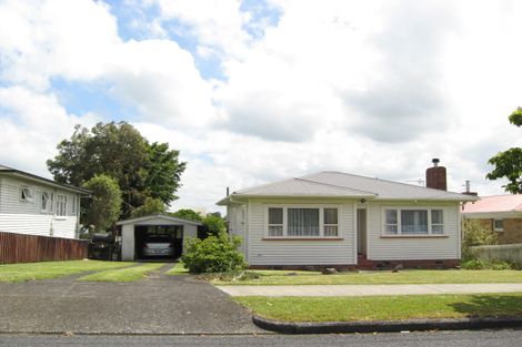 Photo of property in 19 Lawrie Avenue, Pukekohe, 2120
