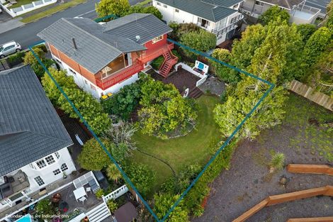 Photo of property in 6 Chelsea View Drive, Chatswood, Auckland, 0626