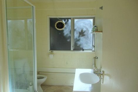 Photo of property in 1/36 Saddleback Rise, Murrays Bay, Auckland, 0630