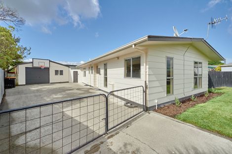 Photo of property in 36 Acacia Street, Kelvin Grove, Palmerston North, 4414