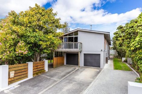 Photo of property in 6 Frederick Street, Two Mile Bay, Taupo, 3330