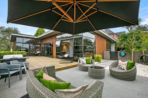 Photo of property in 298 Courtenay Street, Strandon, New Plymouth, 4312