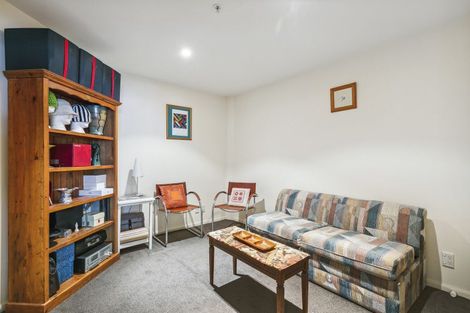 Photo of property in 4f/5 Kent Terrace, Mount Victoria, Wellington, 6011