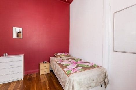 Photo of property in 22 Poplar Grove, Thorndon, Wellington, 6011