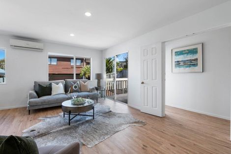 Photo of property in 2/57 Centorian Drive, Windsor Park, Auckland, 0632