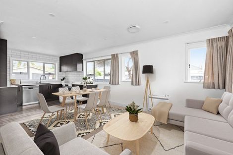 Photo of property in 33 Ferry Road, Clive, 4102