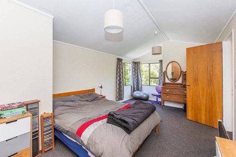 Photo of property in 2/29a Parkvale Road, Karori, Wellington, 6012