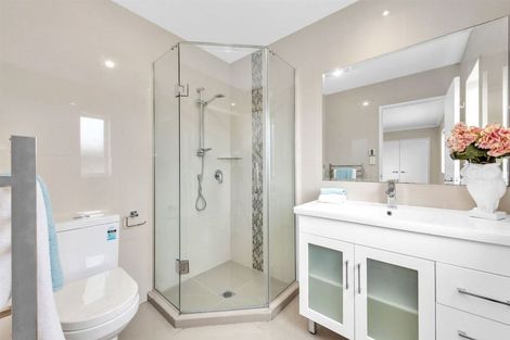 Photo of property in 69 Castlederg Drive, Flat Bush, Auckland, 2019