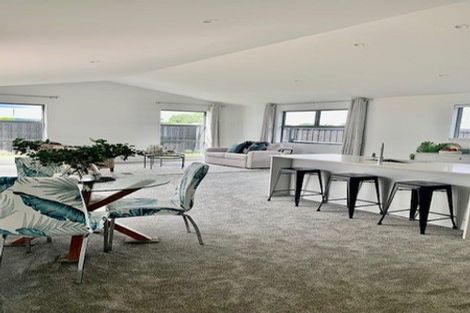 Photo of property in 10 Mccahon Drive, Rangiora, 7400