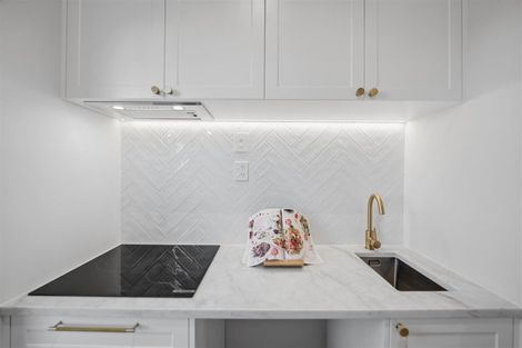 Photo of property in 9 Toporoa Street, Karaka, 2113