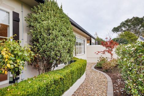 Photo of property in 35 Cashmere Drive, Fitzherbert, Palmerston North, 4410