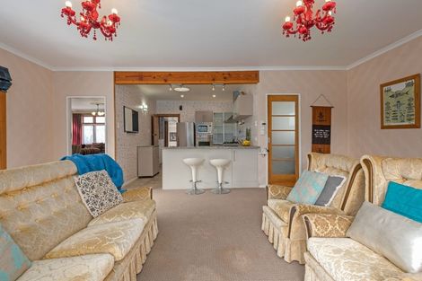 Photo of property in 10 Jensen Street, Hokowhitu, Palmerston North, 4410