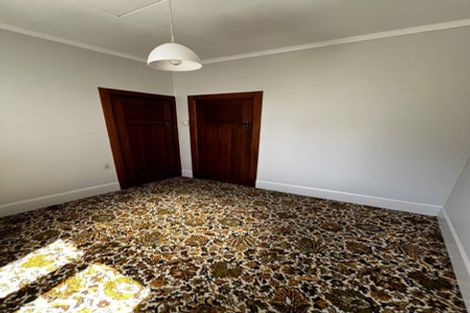 Photo of property in 77 Shamrock Street, Takaro, Palmerston North, 4412