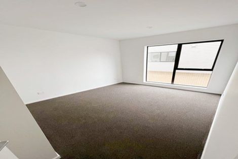 Photo of property in 34 Sinton Road, Hobsonville, Auckland, 0618