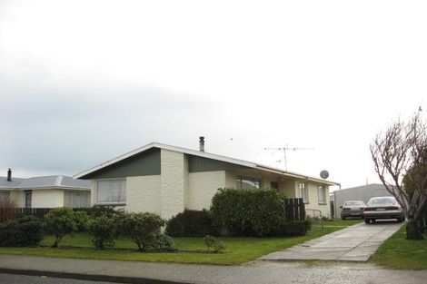 Photo of property in 17 Chesney Place, Heidelberg, Invercargill, 9812