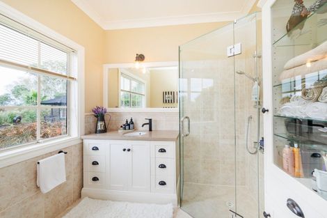 Photo of property in 35 Cashmere Drive, Fitzherbert, Palmerston North, 4410