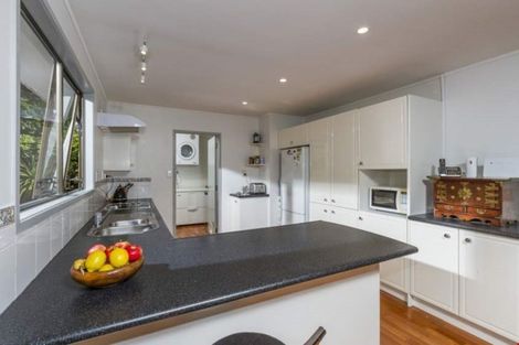 Photo of property in 1 Naviti Place, Browns Bay, Auckland, 0630