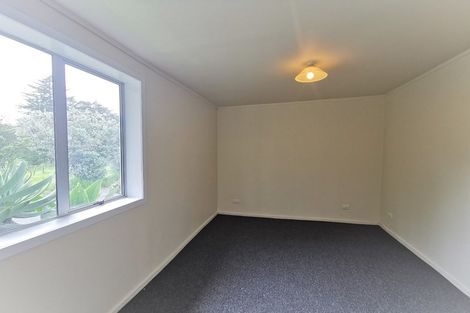 Photo of property in 6 Moontide Road, Kumeu, 0892