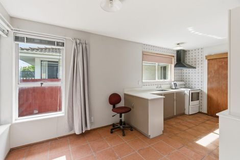 Photo of property in 1/87 Denise Crescent, Hornby, Christchurch, 8042