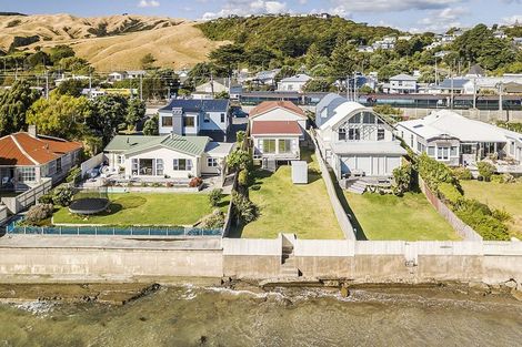Photo of property in 52 Steyne Avenue, Plimmerton, Porirua, 5026