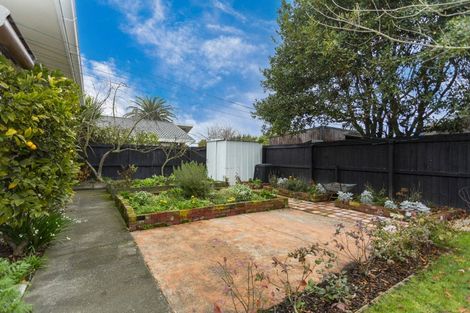 Photo of property in 2/177a Grimseys Road, Redwood, Christchurch, 8051