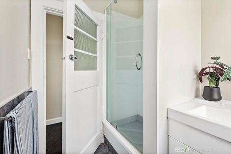 Photo of property in 20f Portland Crescent, Thorndon, Wellington, 6011