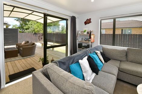 Photo of property in 39 Chic Gardens, Parakai, 0830