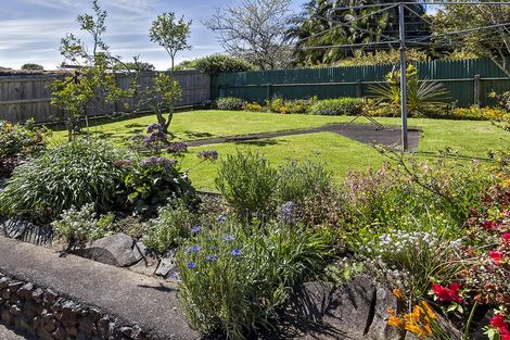 Photo of property in 70 O'halloran Road, Howick, Auckland, 2014