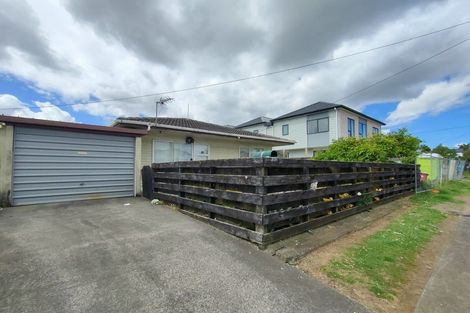 Photo of property in 29 Von Sturmer Street, Mangere East, Auckland, 2024