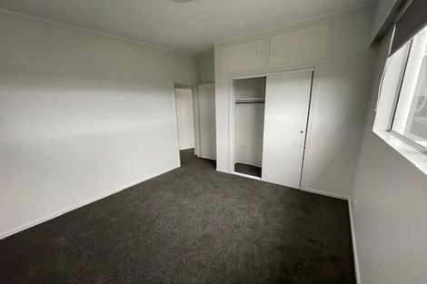 Photo of property in 4 Waiwera Crescent, Maupuia, Wellington, 6022