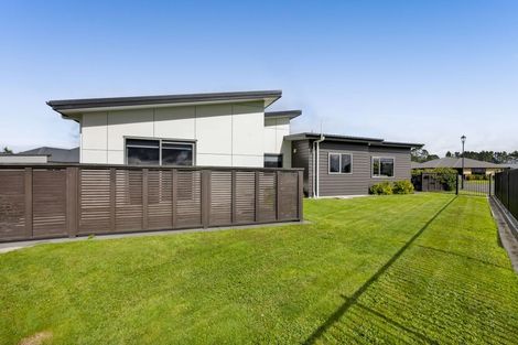 Photo of property in 7 Mercade Close, Stratford, 4332