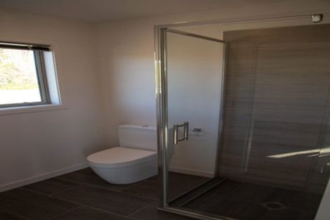 Photo of property in 102 Emerald Hill Drive, Birchville, Upper Hutt, 5018