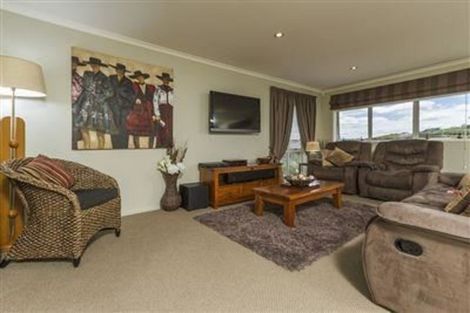 Photo of property in 27 Mural Place, Greenhithe, Auckland, 0632