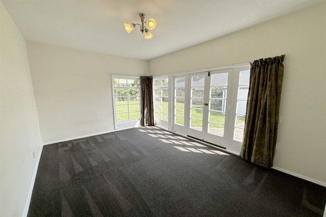 Photo of property in 39 Straven Road, Riccarton, Christchurch, 8011