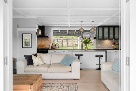 Photo of property in 124 Devich Road, Mangawhai, Wellsford, 0975