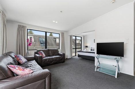 Photo of property in Atlas Apartments, 49 Maunganui Road, Mount Maunganui, 3116